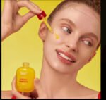 EQQUALBERRY Vitamin C illuminating Serum Fade Dark Spots, Hydrate & Glow | 40% Acerola, Niacinamide & Hyaluronic Acid | Anti-Aging & Skin Repair 30ml - Image 5