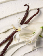 Vanilla Cashmere Body Oil 177ml - Image 2